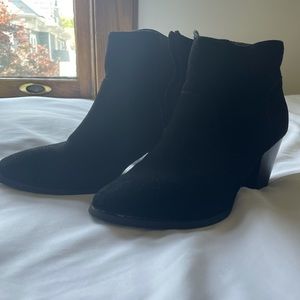 Urban Outfitters black booties